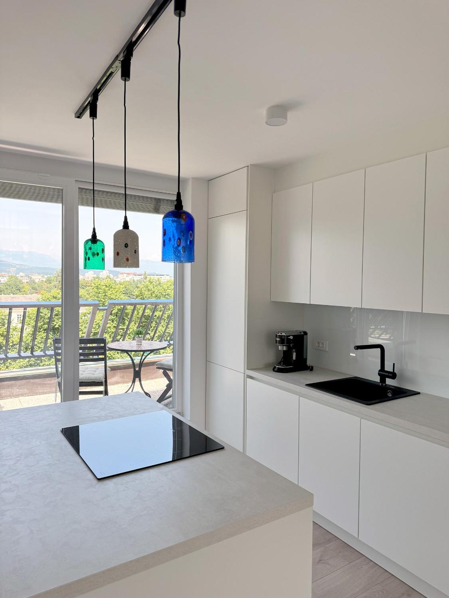 Luxe Penthouse With A Castle View ลูบลิยานา ภายนอก รูปภาพ