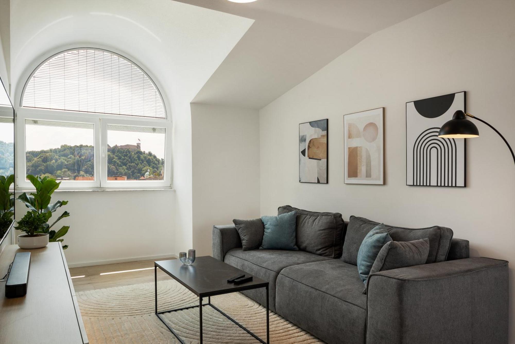 Luxe Penthouse With A Castle View ลูบลิยานา ภายนอก รูปภาพ