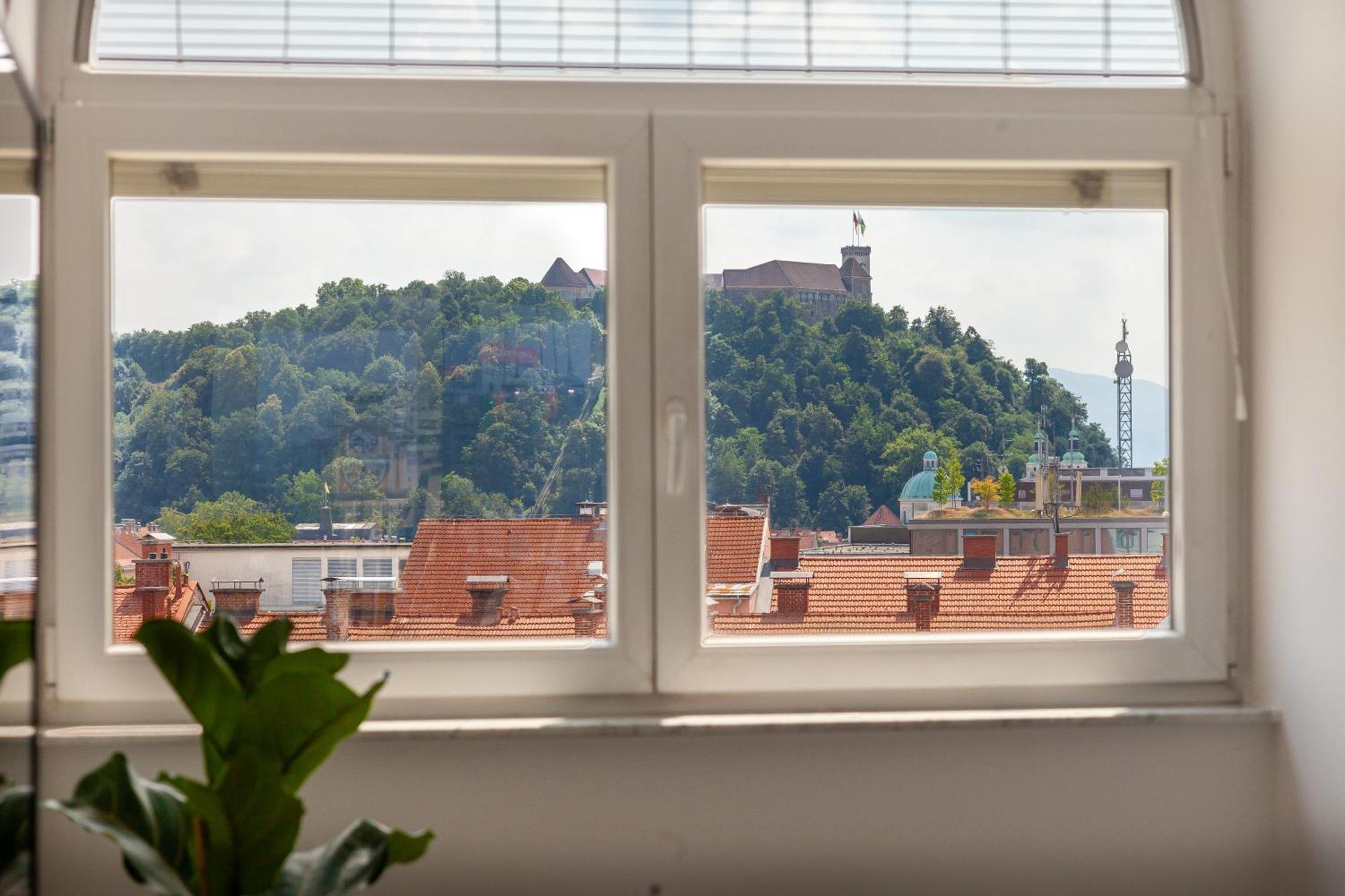 Luxe Penthouse With A Castle View ลูบลิยานา ภายนอก รูปภาพ